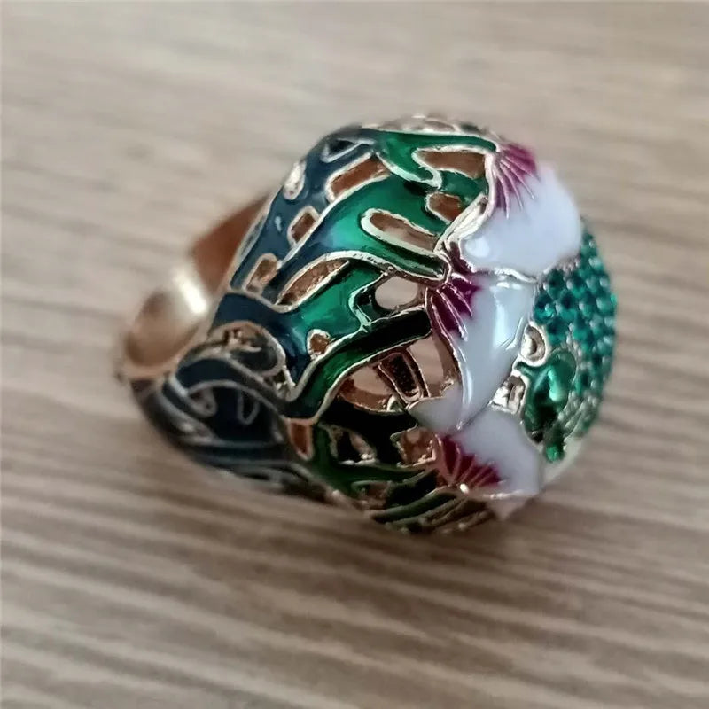 New FashionJewelry Golden Retro Style Hand-painted