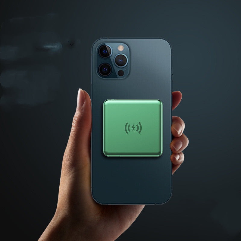 Magnetic Wireless Fast Charging Power Bank